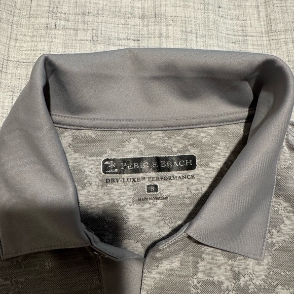 3 polos for 1. Travis Mathew Black Polo, Lofty Llama Polo, Pebble Beach Golf - Picture 10 of 11